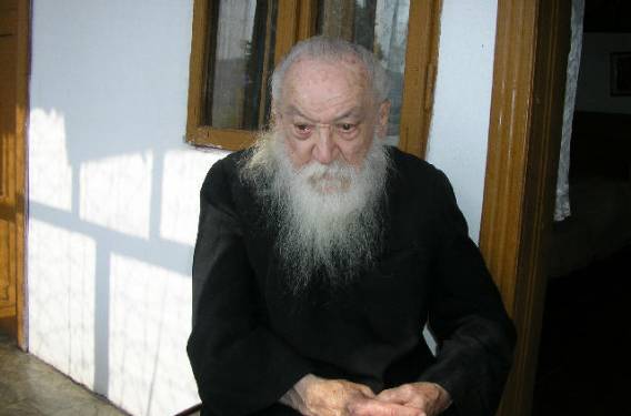 Împlinirea a patru ani de la naşterea cea cerească şi veşnică a Preacuviosului Părinte Adrian Făgeţeanu