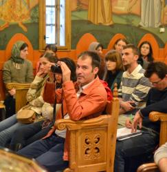 Conferinta "Drumul catre familie. Abstinenta sau concubinaj"